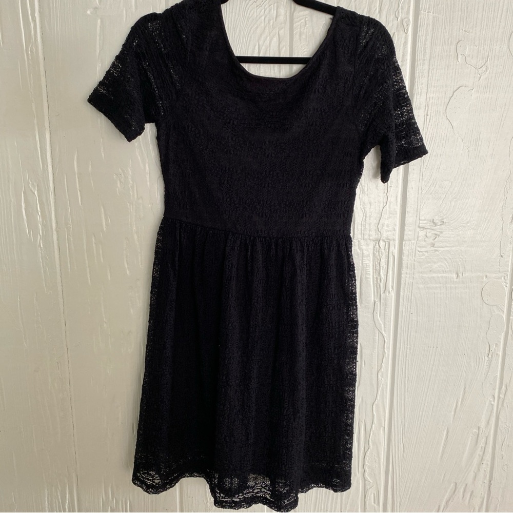 Elegant Black Lace Dress Size Medium